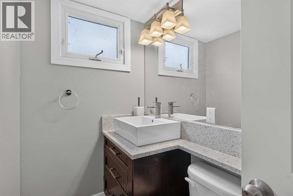 2515 62 Street NE — photo 15