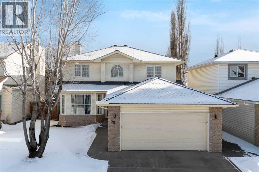 73 Riverview Close SE — photo 1