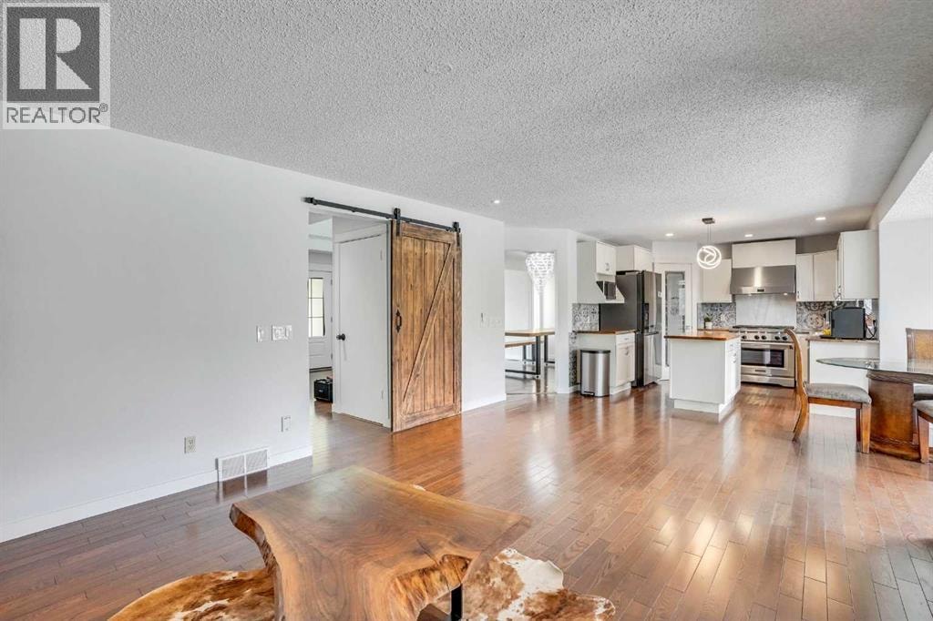 73 Riverview Close SE — photo 16