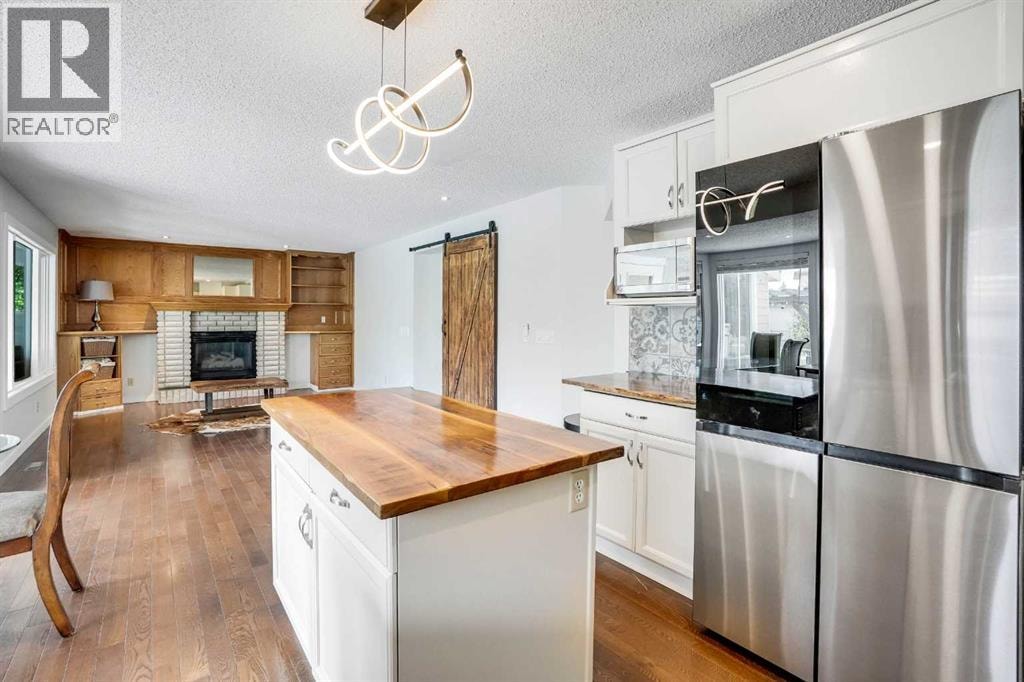 73 Riverview Close SE — photo 9
