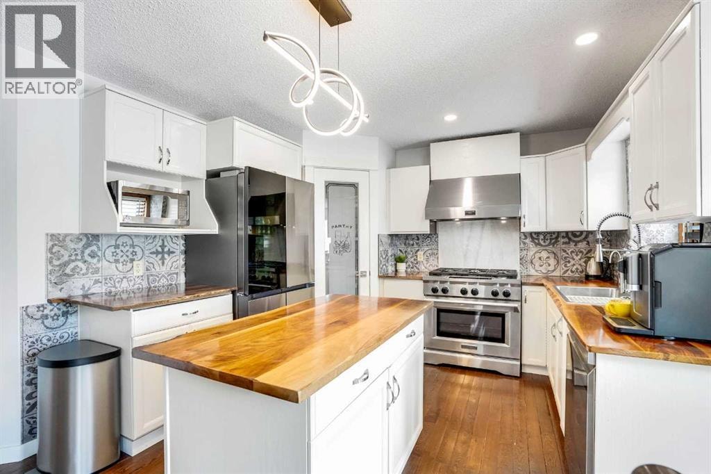 73 Riverview Close SE — photo 7