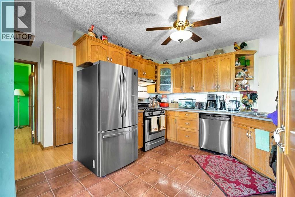 244 Travis Place NE — photo 9