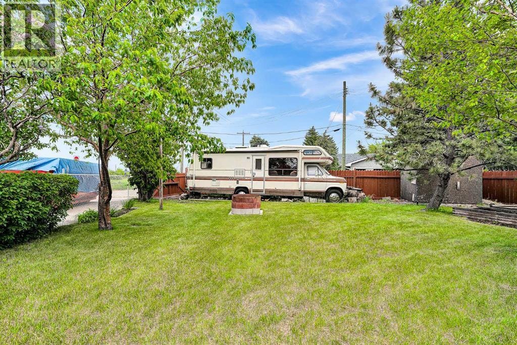 244 Travis Place NE — photo 40