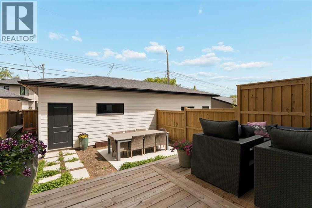 4114 18 Street SW — photo 41