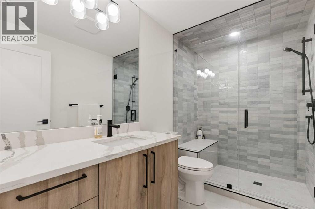 4114 18 Street SW — photo 37