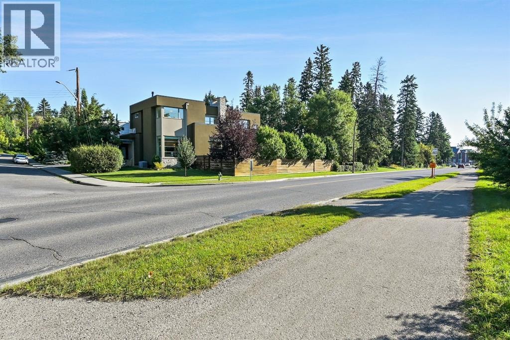 3926 9 Street SW — photo 3