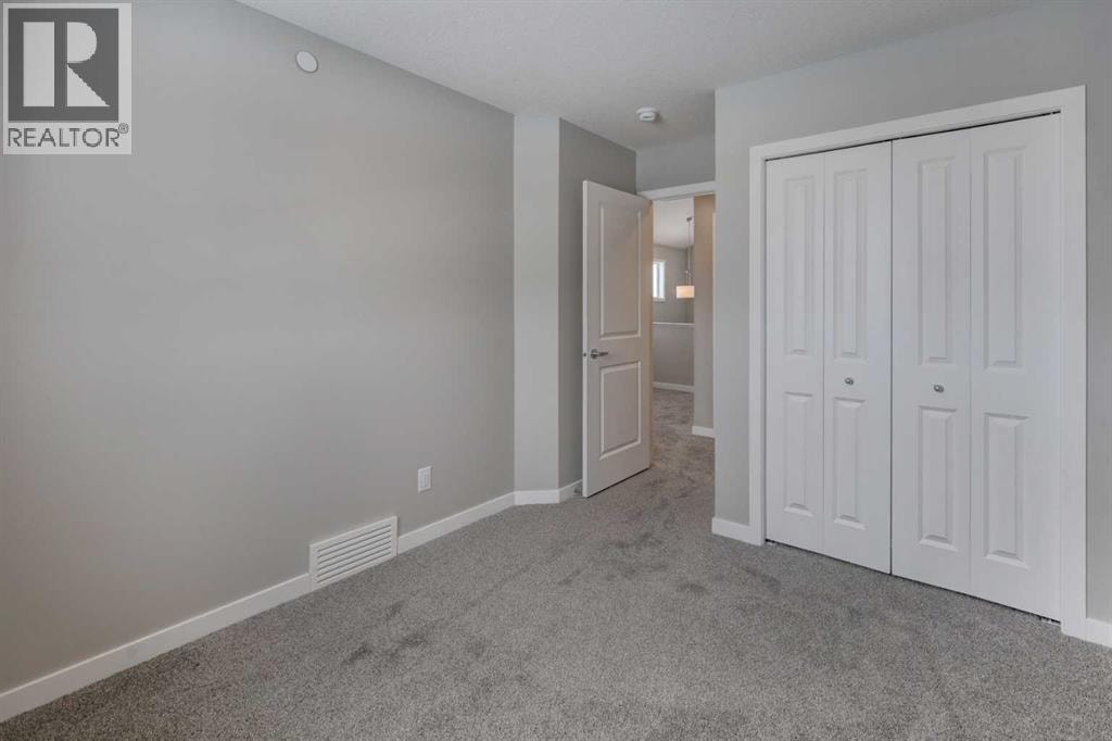 98 Prince Drive — photo 28