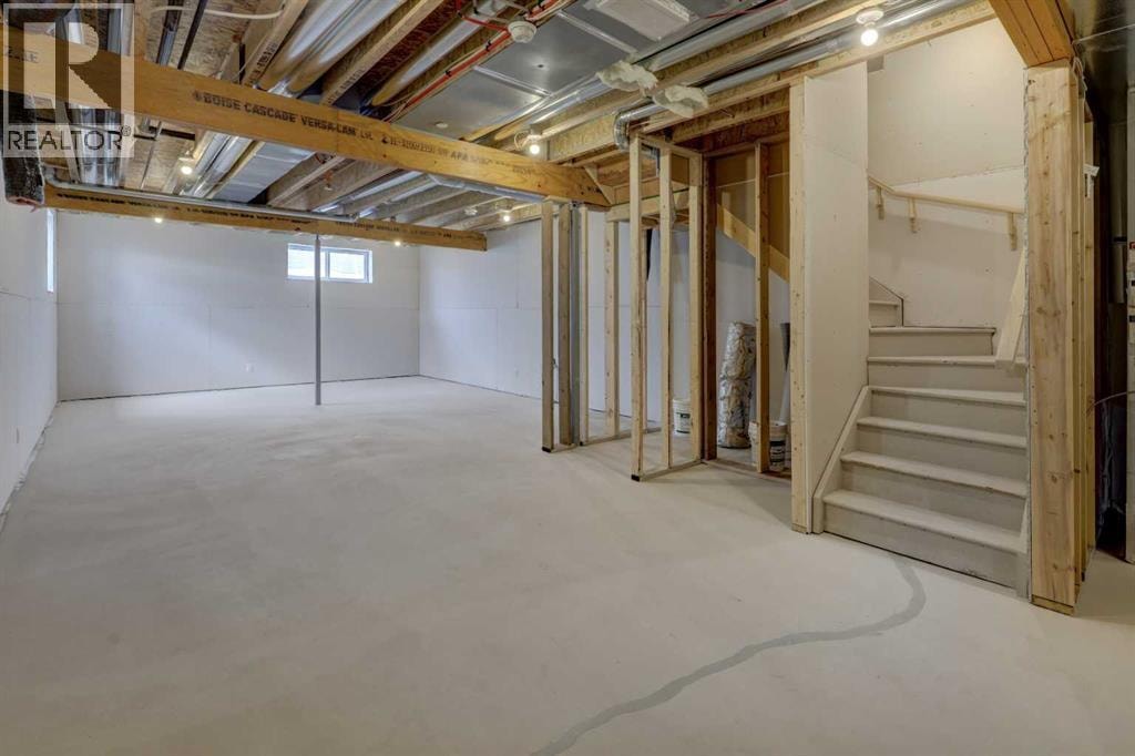 98 Prince Drive — photo 31