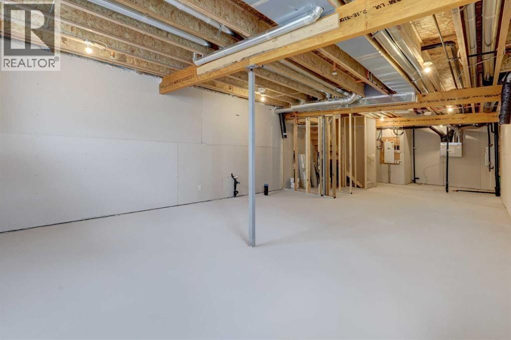 98 Prince Drive — photo 32