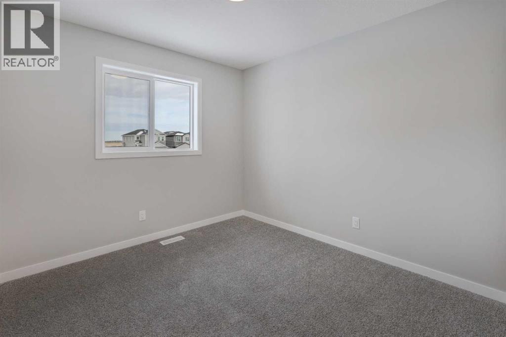 98 Prince Drive — photo 25