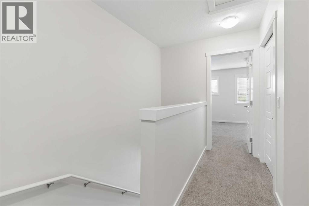 469 Cranbrook Square SE — photo 20