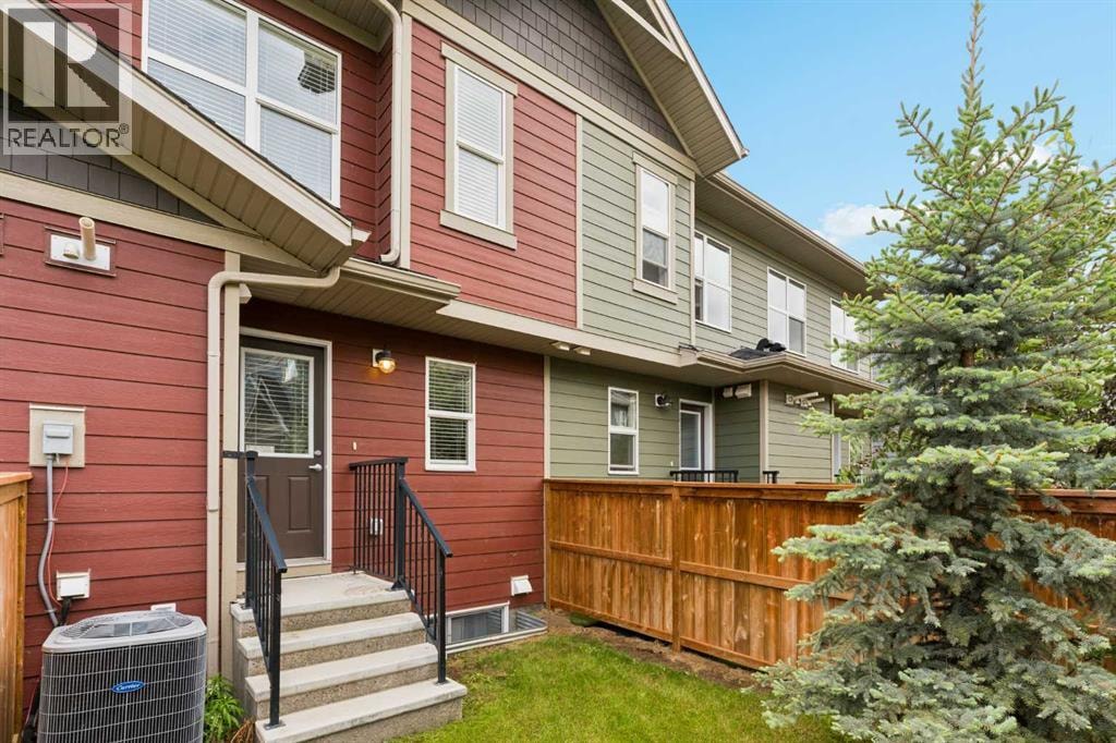 469 Cranbrook Square SE — photo 22