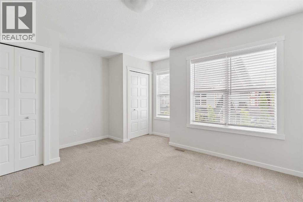 469 Cranbrook Square SE — photo 3