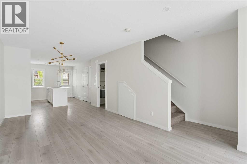 469 Cranbrook Square SE — photo 4
