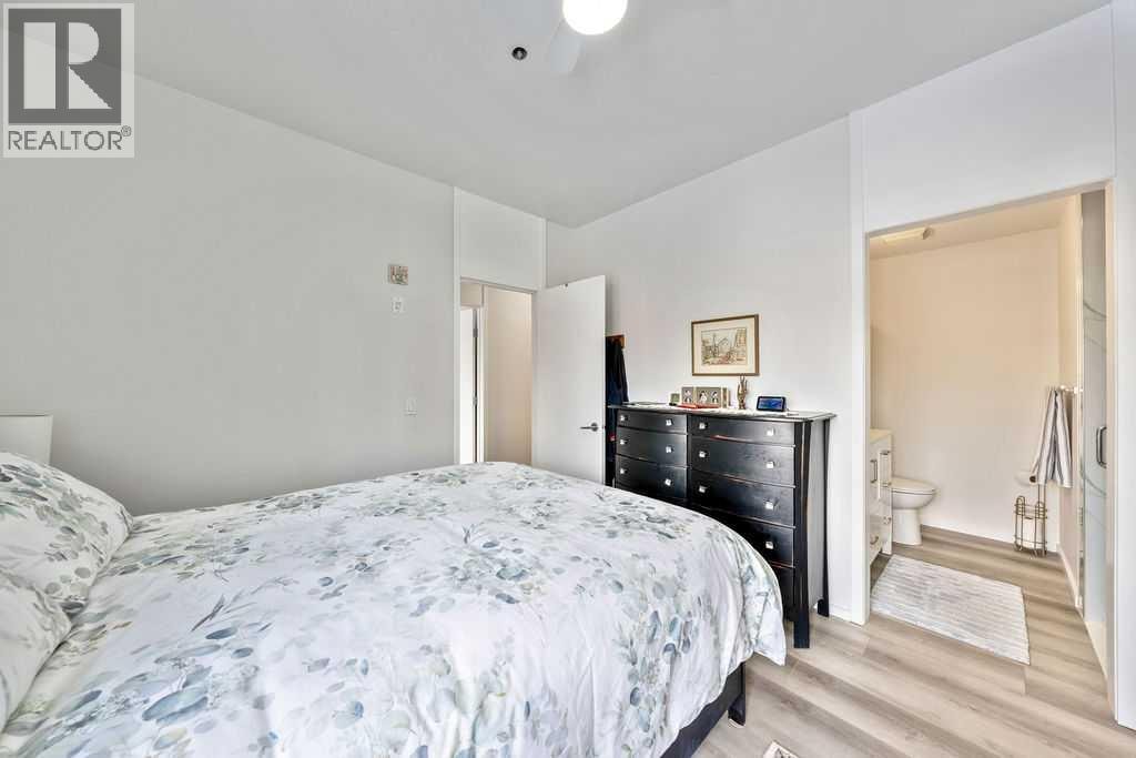 207, 414 Meredith Road NE — photo 16