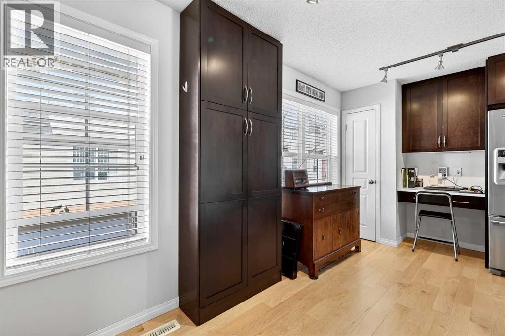 312 New Brighton Villas SE — photo 25