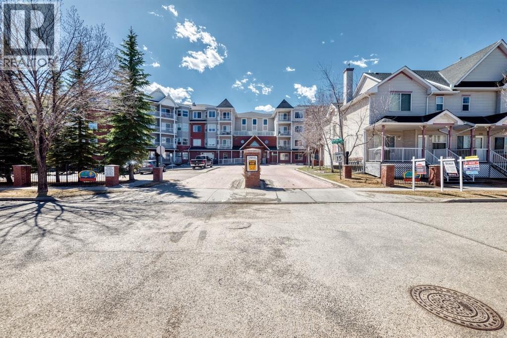 321, 8 Prestwick Pond Terrace SE — photo 3
