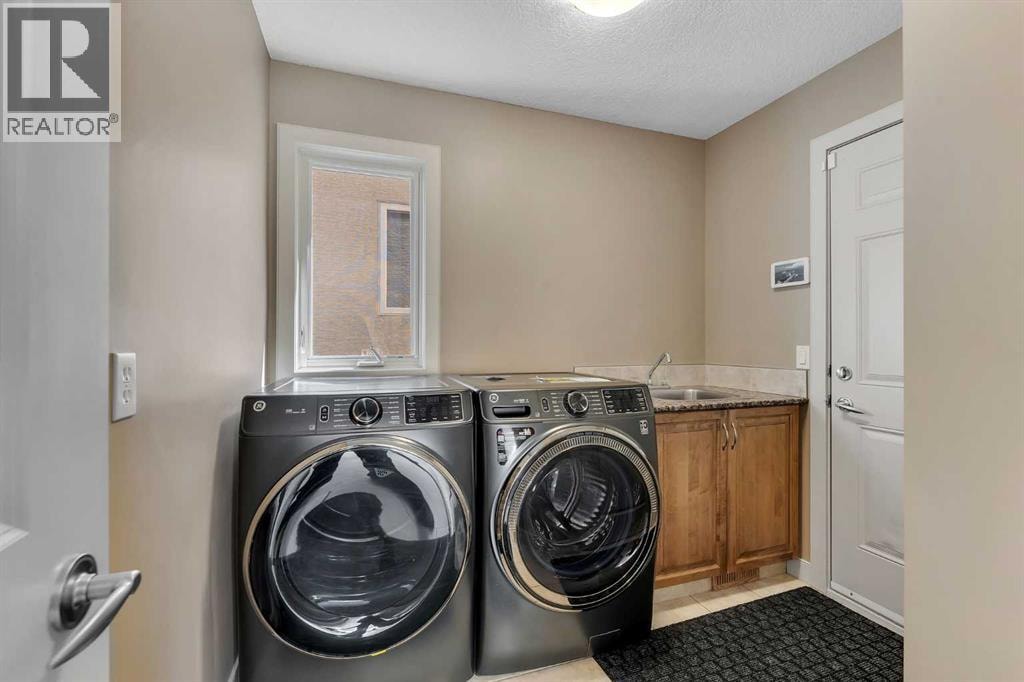 273 Everglade Circle SW — photo 11