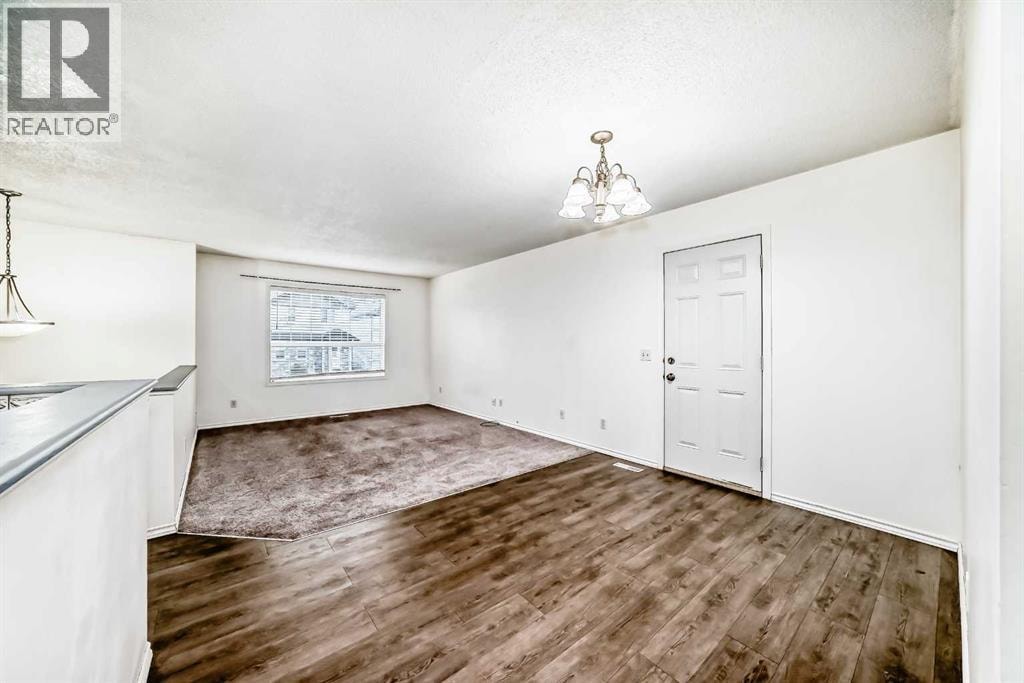 202 Saddlemead Green NE — photo 9