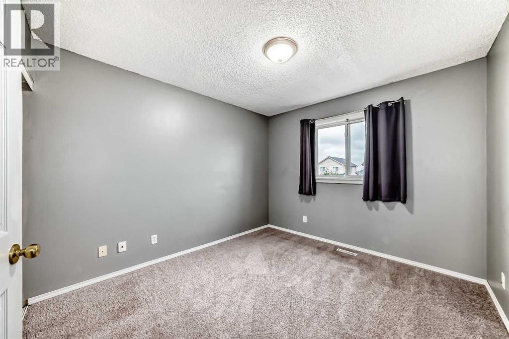202 Saddlemead Green NE — photo 12