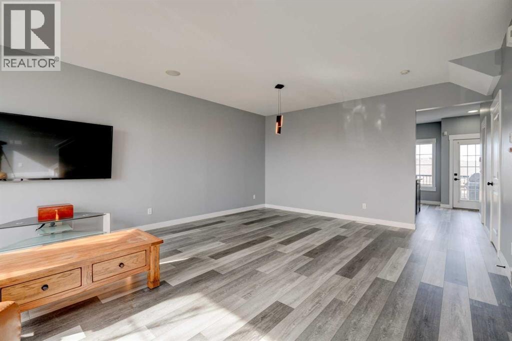 280 Rainbow Falls Drive — photo 8