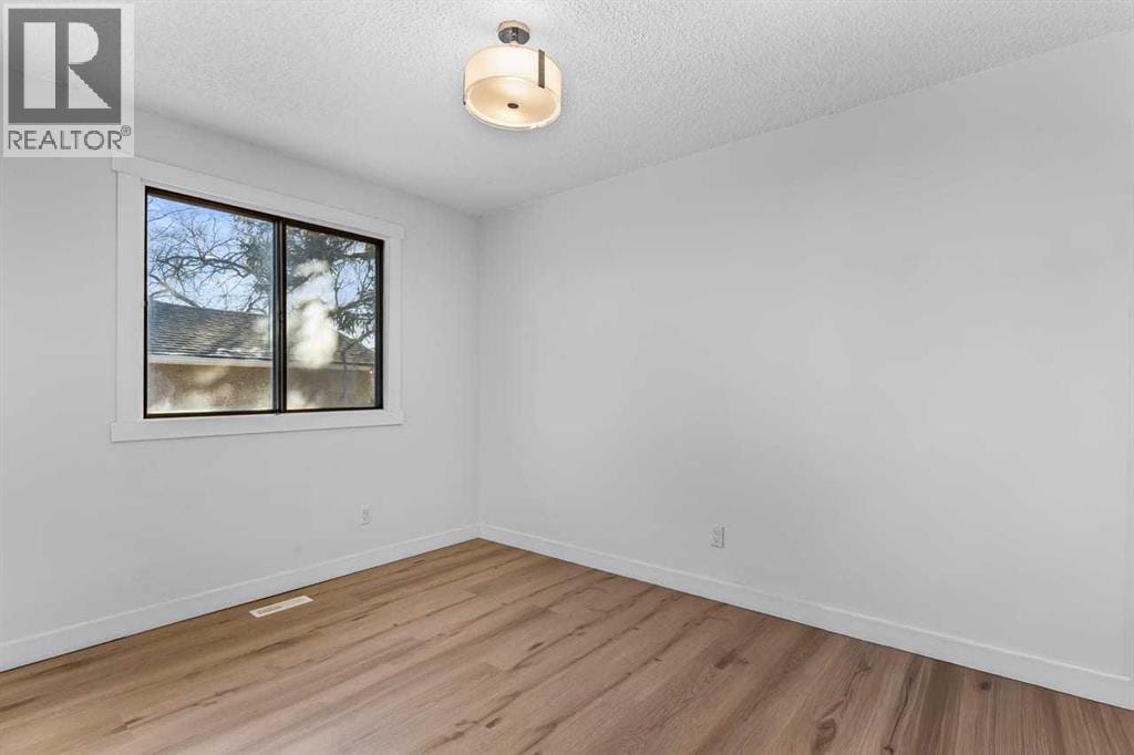 7006A Bowness Road NW — photo 8