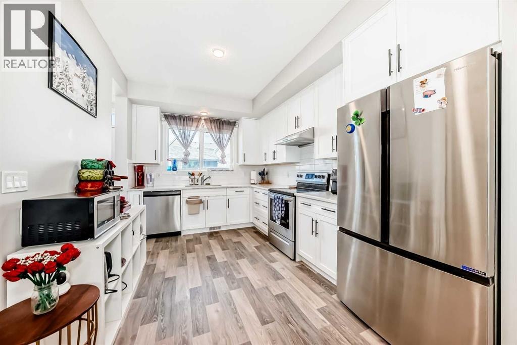 16 Carringvue Way NW — photo 5