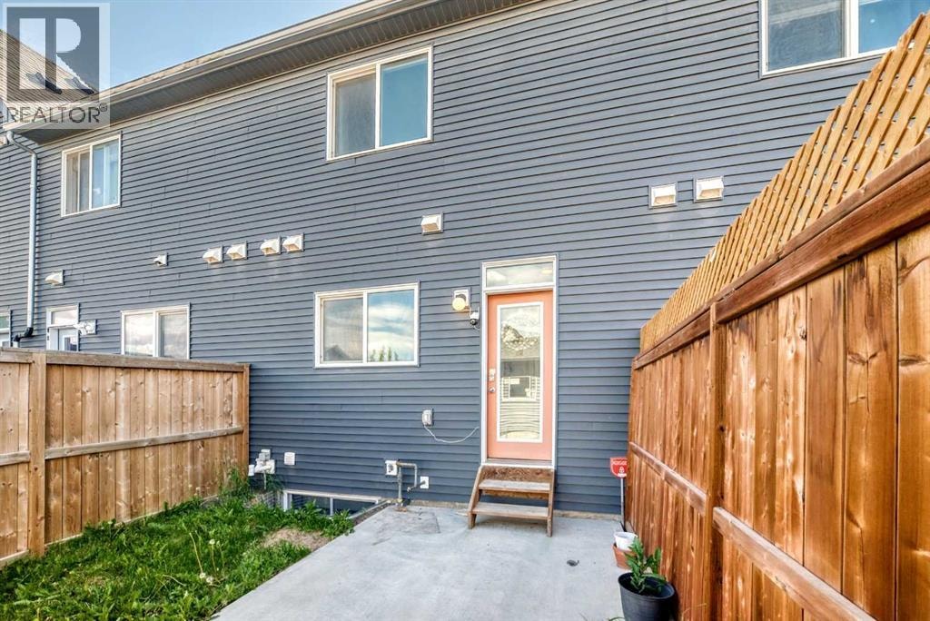 16 Carringvue Way NW — photo 29