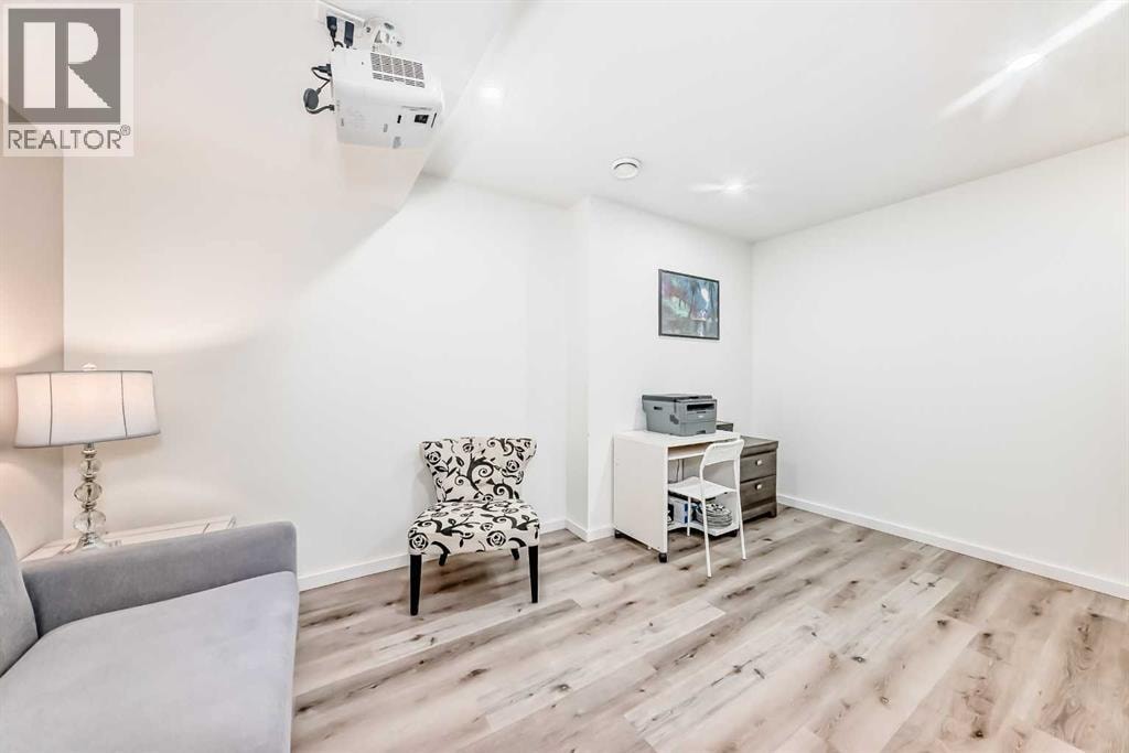 16 Carringvue Way NW — photo 24