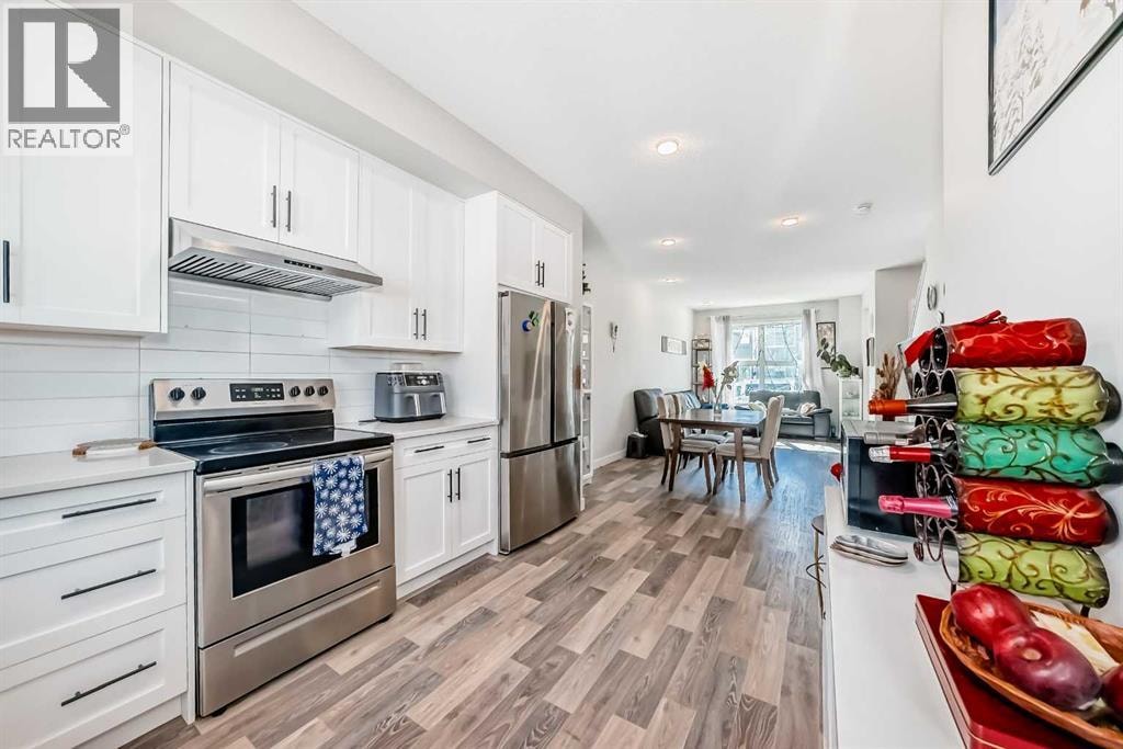 16 Carringvue Way NW — photo 6