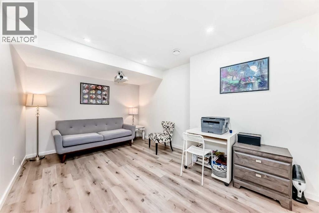 16 Carringvue Way NW — photo 23