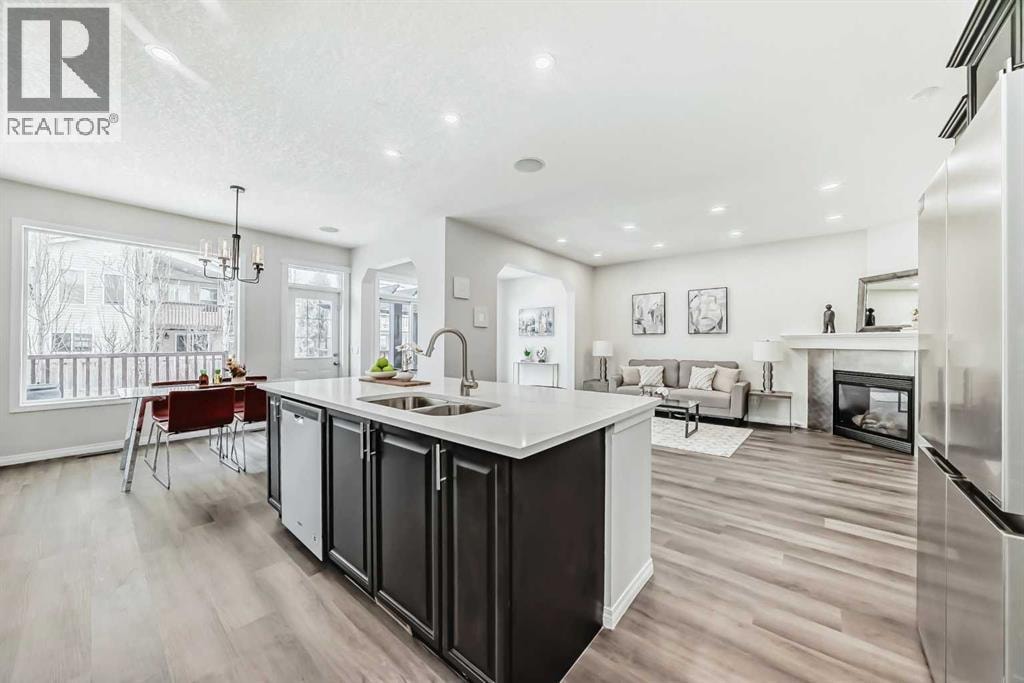 21 Panamount Row NW — photo 4
