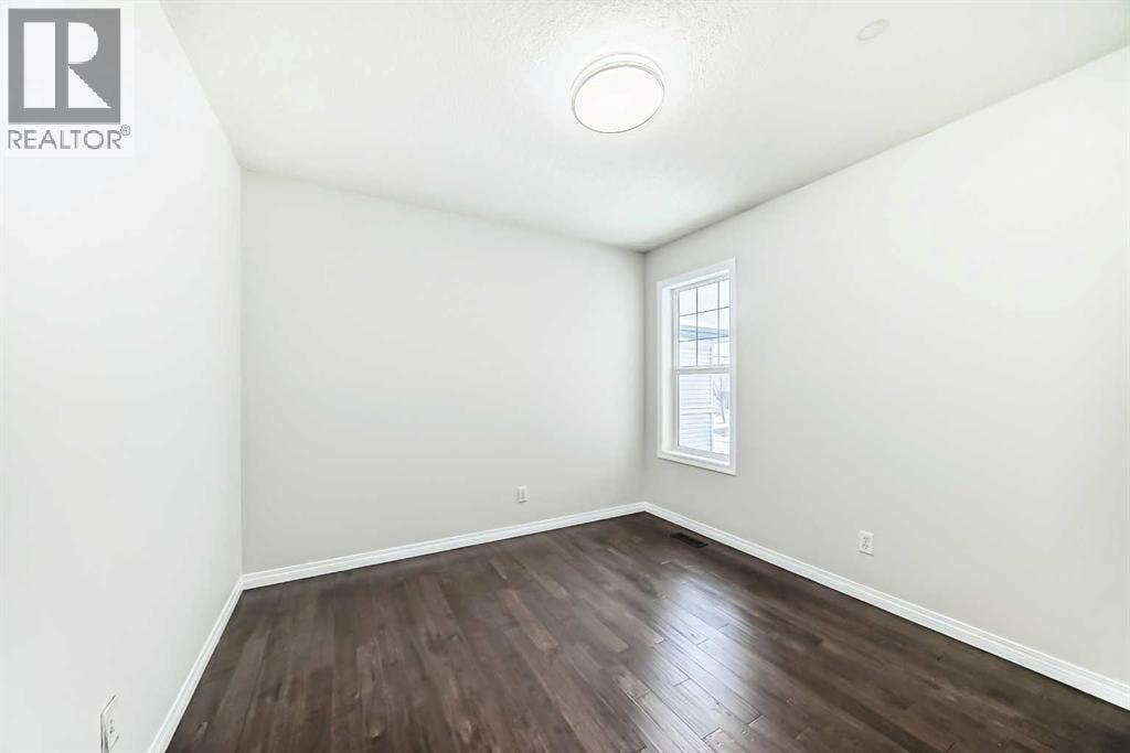 21 Panamount Row NW — photo 26