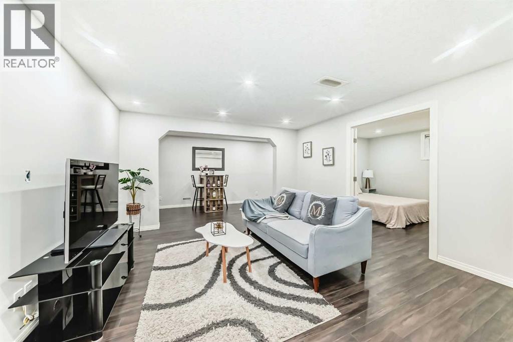 21 Panamount Row NW — photo 31