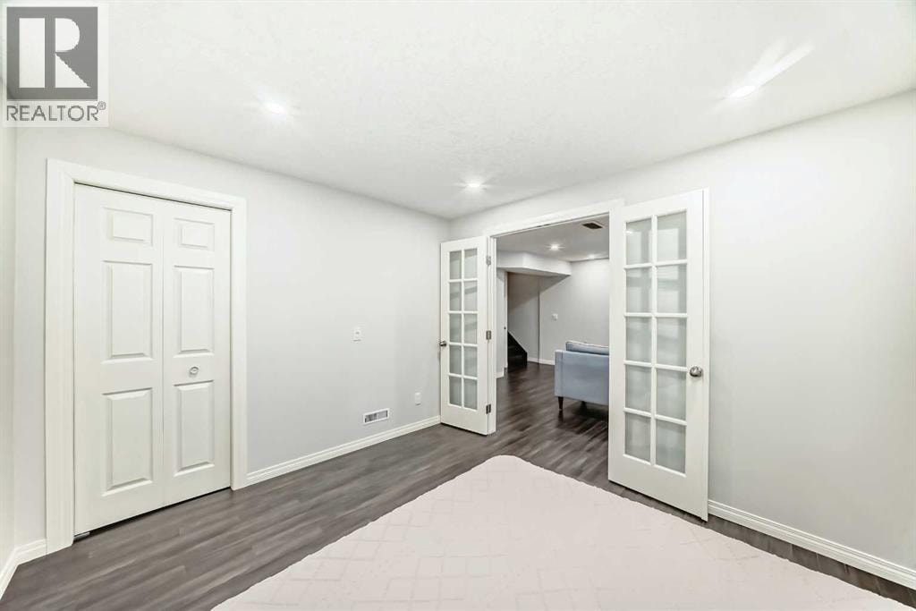 21 Panamount Row NW — photo 35
