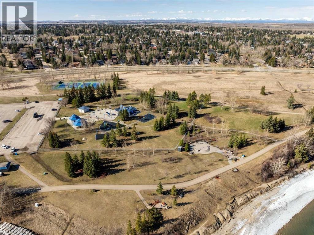 1002, 2520 Palliser Drive SW — photo 35