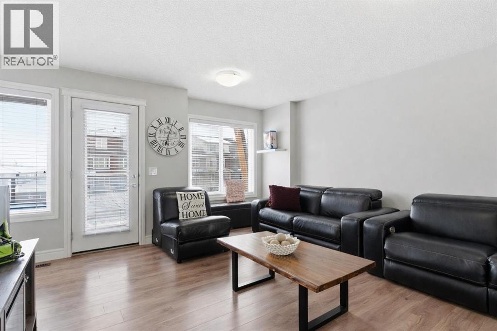 580 Savanna Boulevard NE — photo 10
