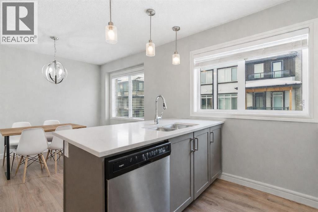 580 Savanna Boulevard NE — photo 21
