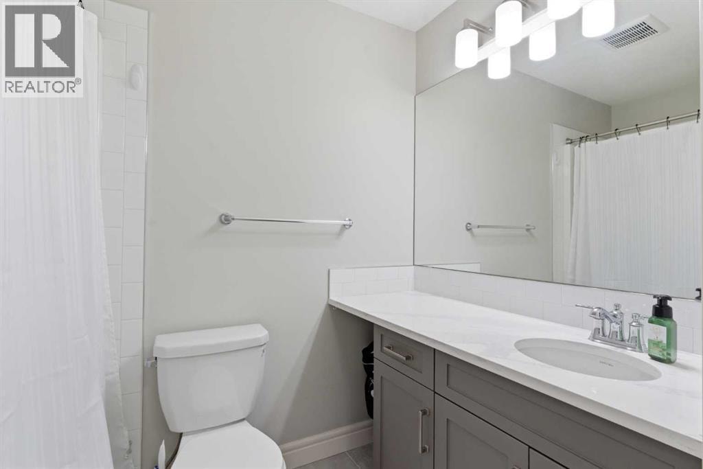 580 Savanna Boulevard NE — photo 32