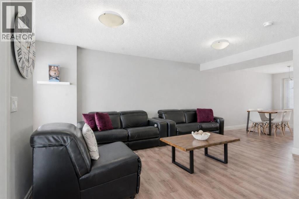 580 Savanna Boulevard NE — photo 12
