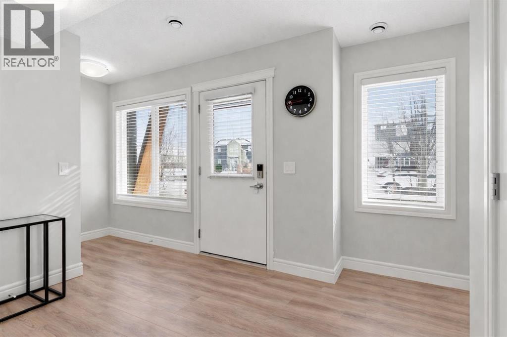 580 Savanna Boulevard NE — photo 5