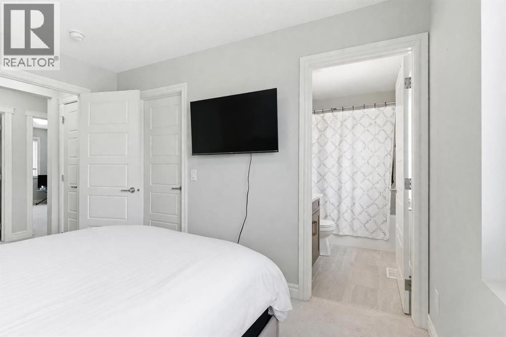 580 Savanna Boulevard NE — photo 28