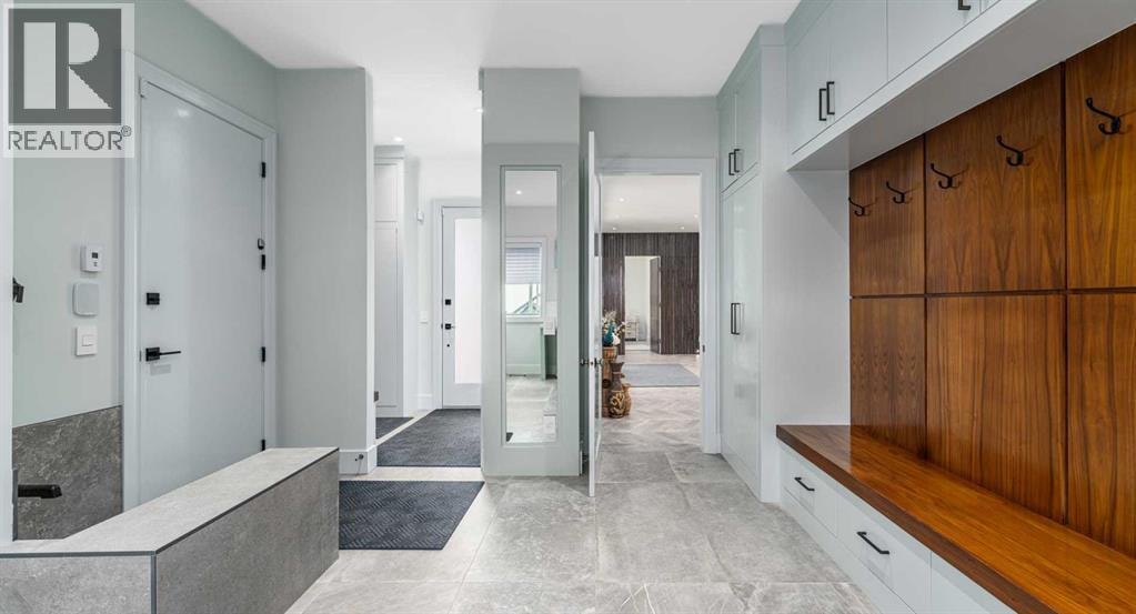 1911 52 Street NW — photo 14