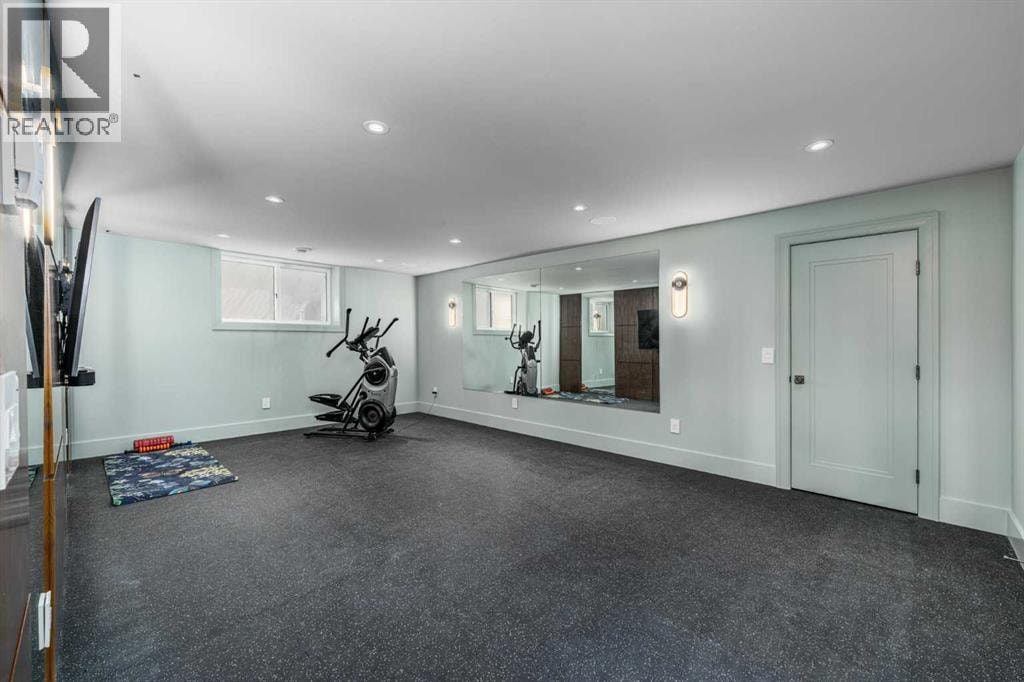 1911 52 Street NW — photo 39