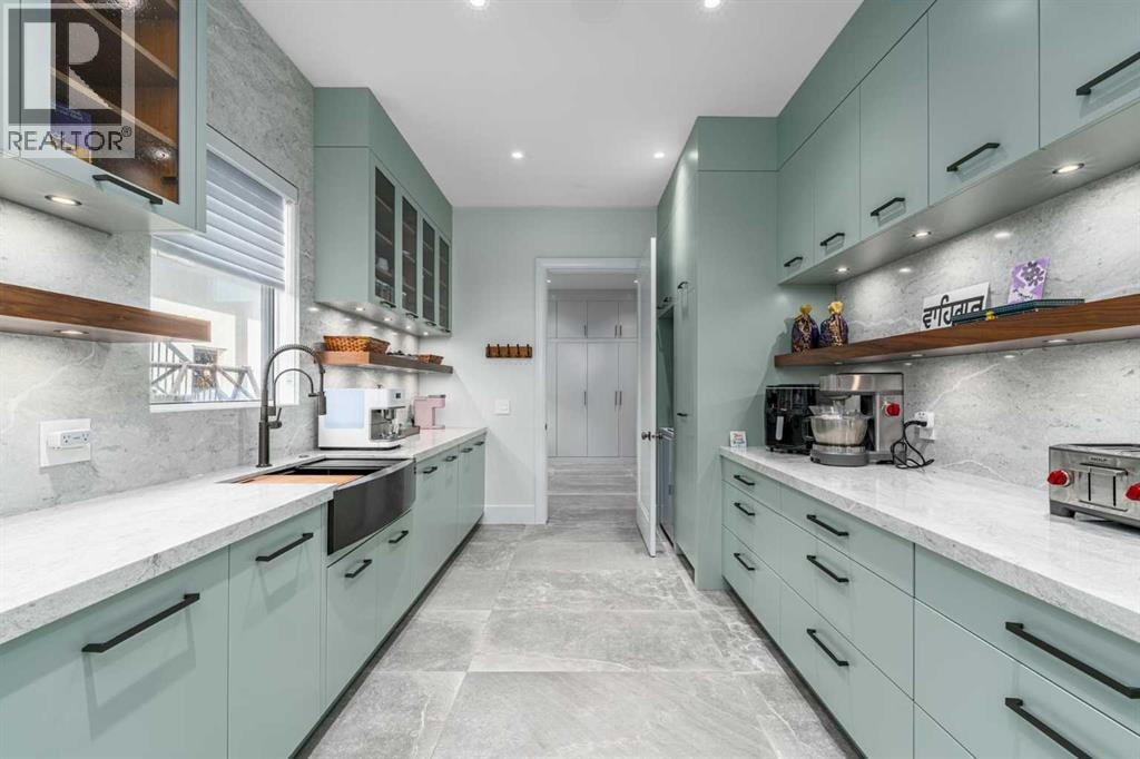 1911 52 Street NW — photo 12