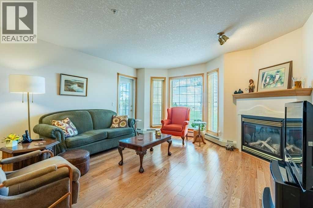 136, 728 Country Hills Road NW — photo 14