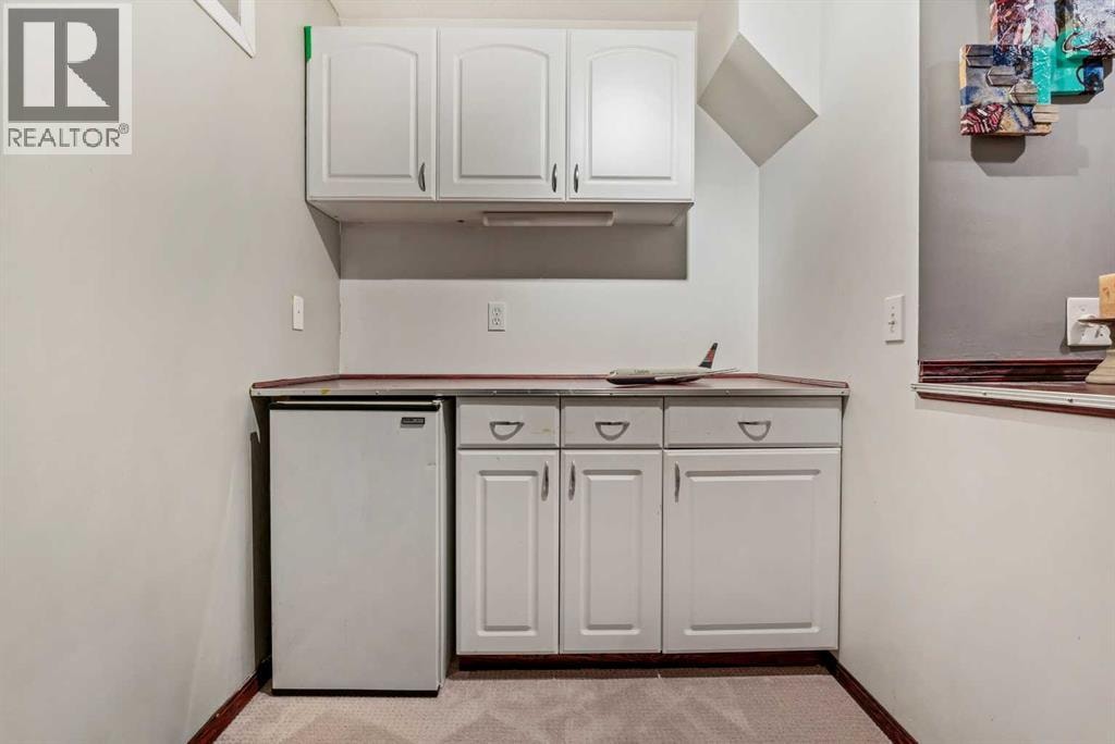 22 Hidden Valley Manor NW — photo 31