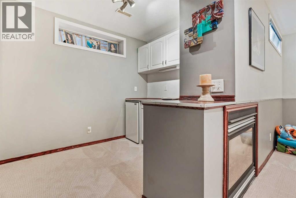 22 Hidden Valley Manor NW — photo 30