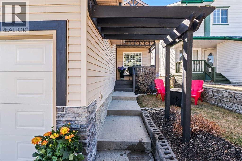 22 Hidden Valley Manor NW — photo 39