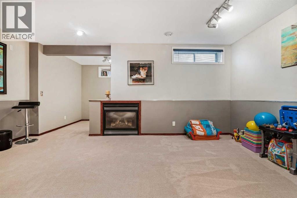 22 Hidden Valley Manor NW — photo 29